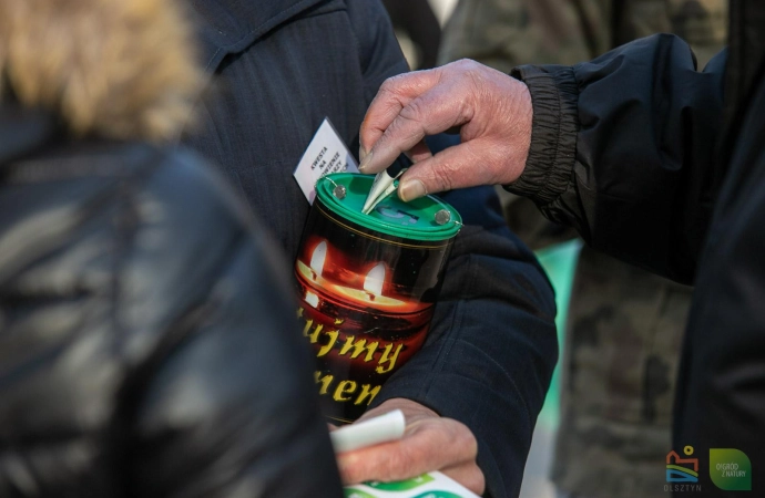 {Mijają dwie dekady od pierwszej tego rodzaju zbiórki pieniędzy na terenie olsztyńskich nekropolii. Organizatorzy szukają wolontariuszy, którzy wzięliby udział w wydarzeniu.}